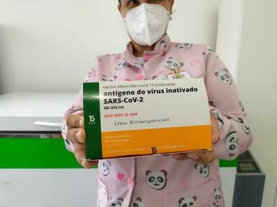 Treviso recebe doses para vacinar idosos e trabalhadores da saúde