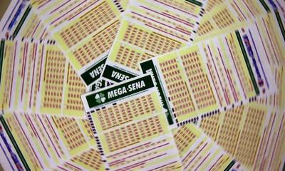 Ninguém acerta as seis dezenas e prêmio da Mega-Sena acumula em R$ 120 milhões