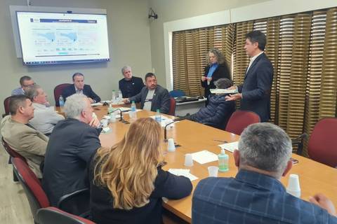 Salvaro propõe mobilização para vacinações e cita UTIs lotadas e crianças internadas sem imunização