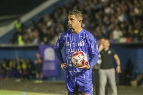 Caravaggio: Rômulo analisa início da Série B do Catarinense e destaca equilíbrio das equipes