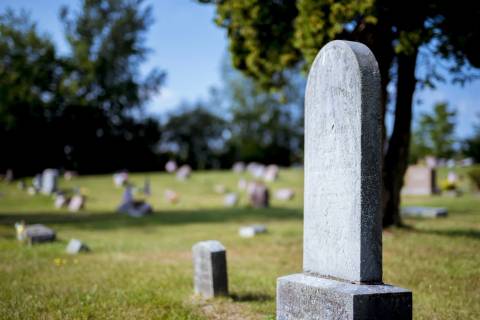 Cemitério sem vagas para sepultamentos aguarda ampliação em Criciúma