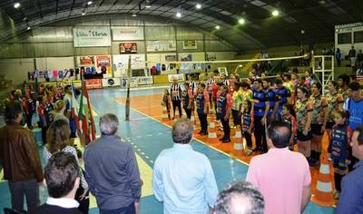 Siderópolis dá início ao 1º Campeonato de Vôlei Misto – Taça André Feltrin