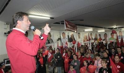 Bairro Primeiro de Maio recebe Murialdo e Sandro