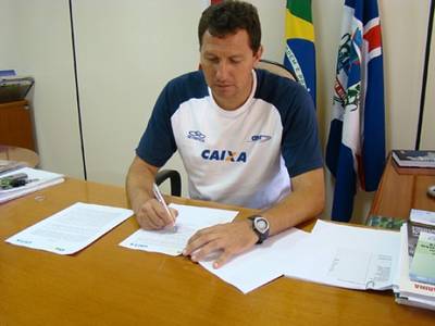 Nove ouros no atletismo