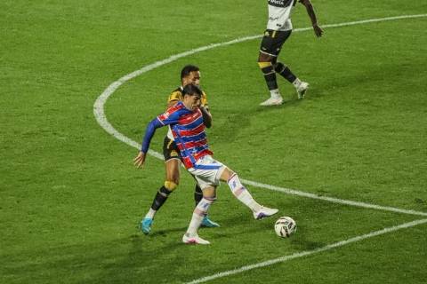 Ao vivo: Criciúma perde para o Fortaleza no Heriberto Hülse; veja repercussão