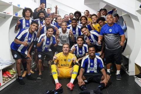 Com gol na reta final, Tubarão vence jogo de 'seis pontos' na Série B do Catarinense