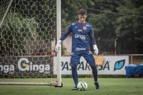 Criciúma anúncia novo goleiro para Série B do Brasileirão