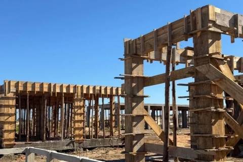Após 10 anos paralisada, obra de escola na Zona Sul de Balneário Rincão avança dentro do cronograma