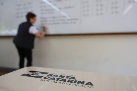 Estado lança concurso da Educação com até 10 mil vagas