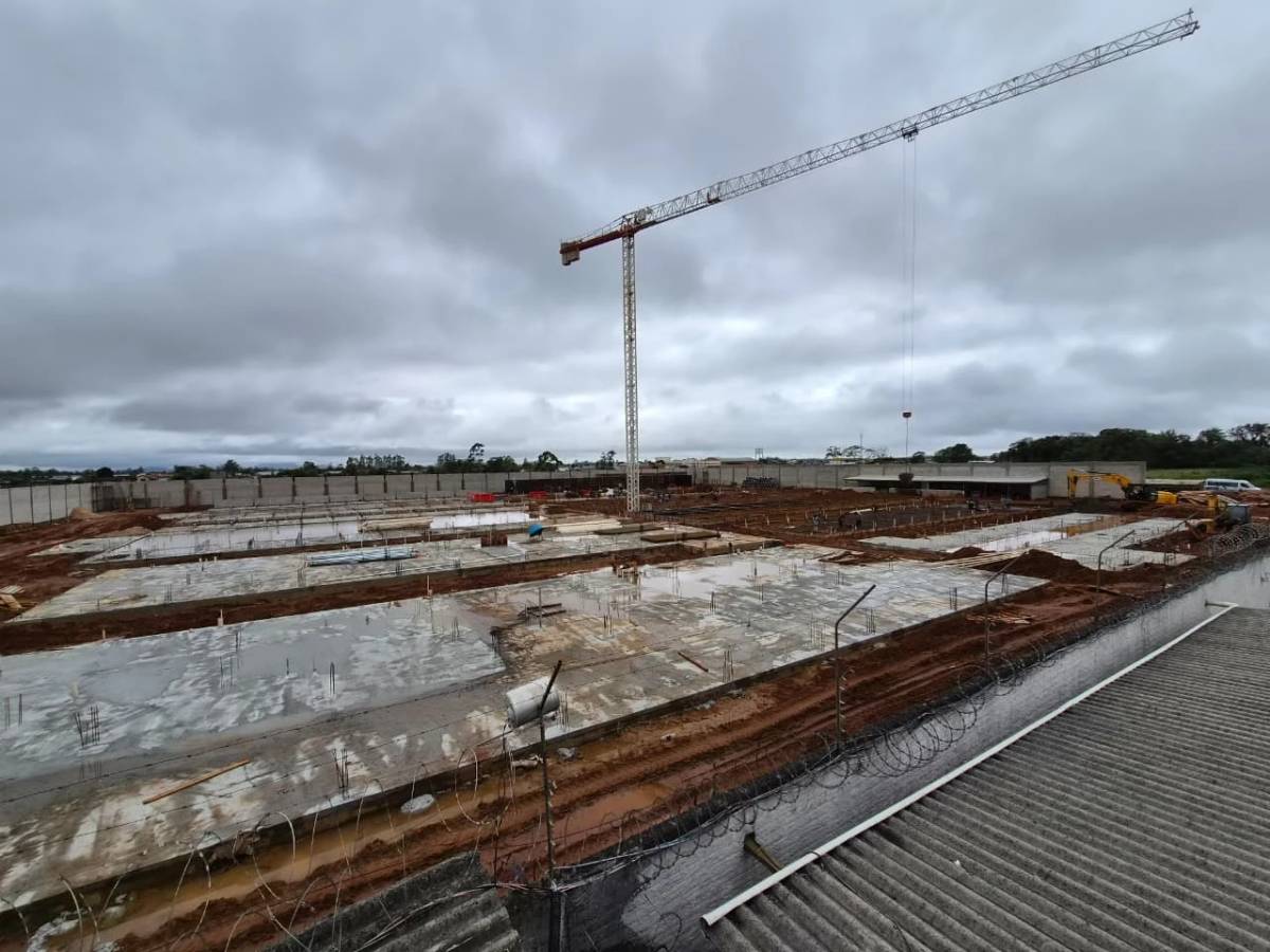 Fotos: obras do novo presídio de Araranguá atingem 20% de execução e avançam para a etapa estrutural — foto 1