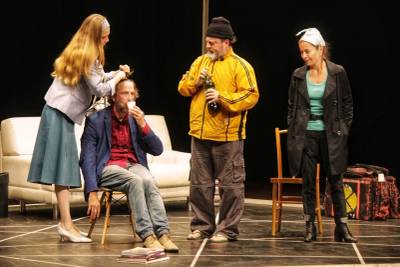 Teatro Elias Angeloni recebe espetáculo ‘TOC - uma comédia obsessiva e compulsiva’ nesta quinta-feira