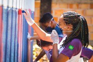 Criatividade em Sombrio e Içara: escolha os desenhos que serão grafitados nos muros das escolas
