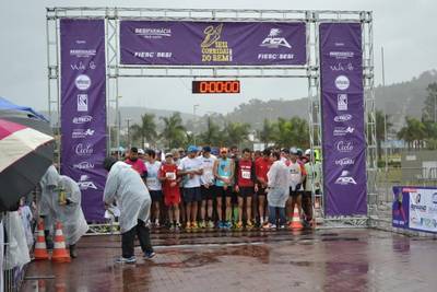 Corrida do Bem reúne atletas em Criciúma