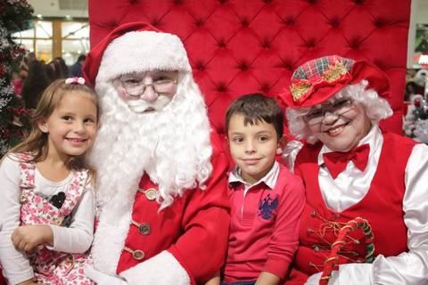 Chegada do Papai Noel terá show com Neguinho & Emanuel