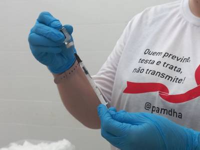Doses contra a Covid-19 já estão disponíveis para crianças de seis meses a dois anos em Criciúma
