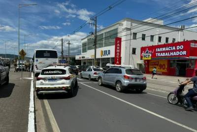 Após 30 dias de requerimento, vereador cobra resposta sobre segurança em trecho da avenida Centenário