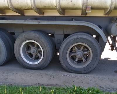 Seis caminhões são flagrados com excesso de peso; PMRv intensifica fiscalização