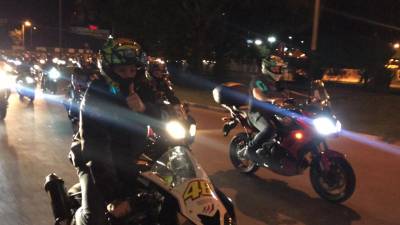 Motociclistas homenageiam piloto Andrei Costa