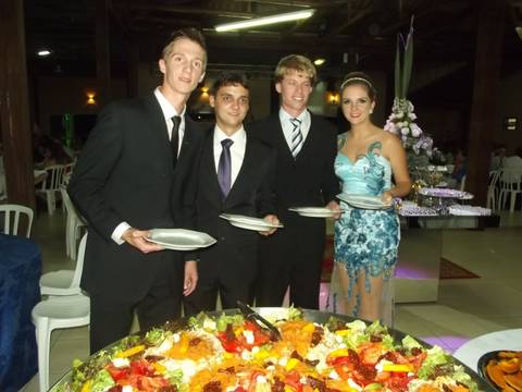 Formatura de Luciele, Vângelo , Lucas e Luan ( Pietro )