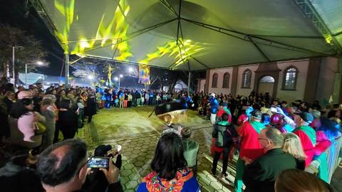 Apresentação do boi de mamão marca o segundo dia do Festival das Etnias