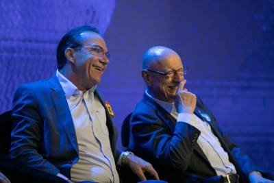 Relação amistosa entre candidatos, como Amin e Décio Lima, melhoram a política