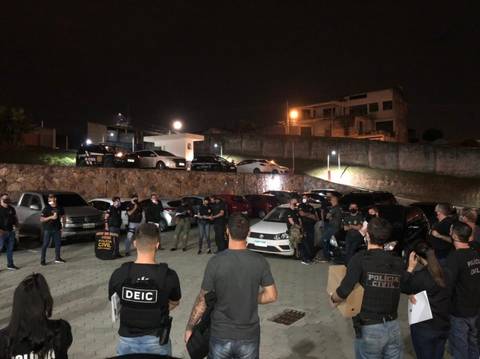 Polícia Civil deflagra operação contra peculato e lavagem de dinheiro em Santa Catarina 