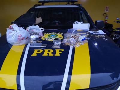 Joias furtadas no Rio Grande do Sul são recuperadas pela PRF na BR-101 