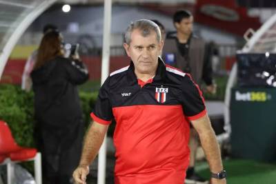Ex-técnico do Tigre recusa convite para trabalhar no Sport