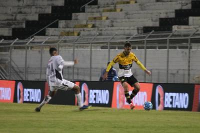 Criciúma não perde para a Ponte Preta há sete jogos
