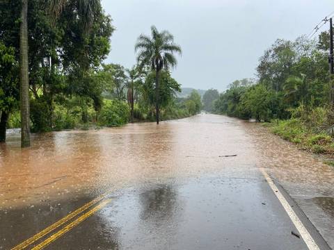 Defesa Civil atualiza relatório de ocorrências no Estado ocasionadas pela chuva intensa; veja fotos