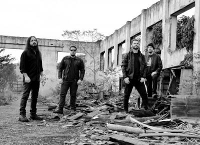 Banda As The Palaces Burn lança álbum de estreia 