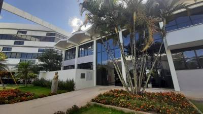 Tribunal manda município recontratar agentes demitidas em 2018