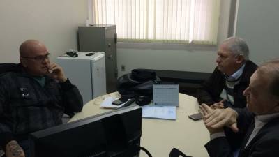 Delegado visita gabinetes arrombados
