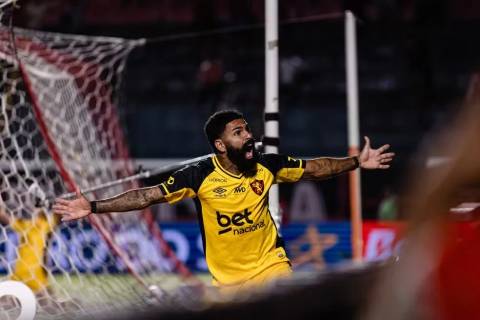 Criciúma anuncia a contratação de atacante para a Série B