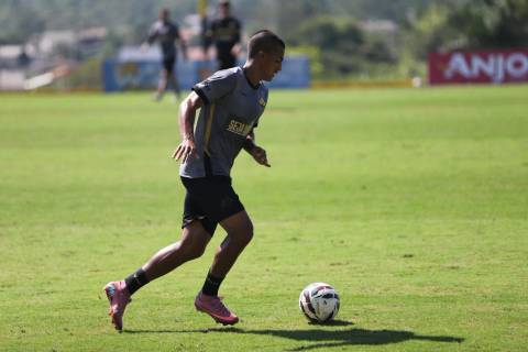 Criciúma está tratando sobre renovação de contrato de Thiaguinho