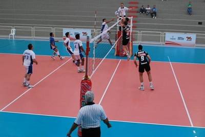 Florianópolis vence Lages no vôlei