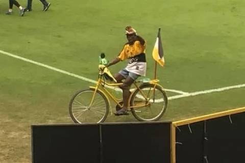 Criciúma lamenta morte de torcedor carvoeiro que ia de bicicleta aos jogos
