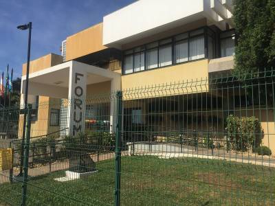 Júri em Içara condena homem a 26 anos de prisão por feminicídio da esposa