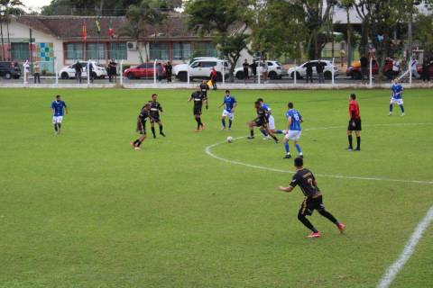 Amigos do Pexinga vence jogo de abertura do Municipal de Criciúma