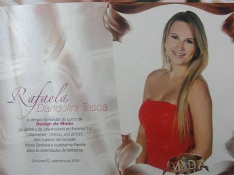 Formatura de Rafaela Dandolini Tasca em Design de Moda