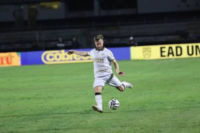 “O torcedor que vier para vaiar, fica em casa”, dispara Hermes após vitória contra o Goiás