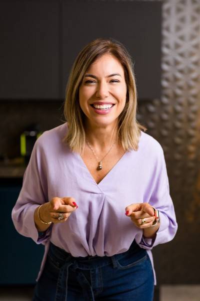 Eleita duas vezes Melhor Profissional de Marketing do Brasil, Camila Renaux estará no Connex 2023