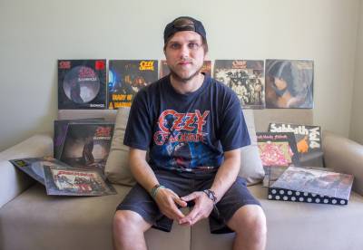 Morador de Urussanga participa de campanha para conhecer ídolo do rock 