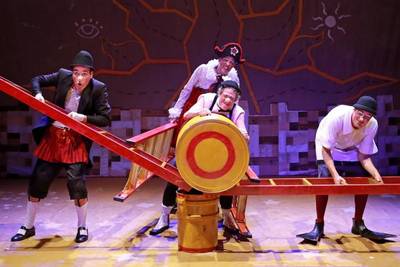 Comédia circense 'Os Mequetrefe' chega ao Palco Giratório Sesc