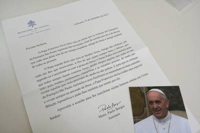 Papa agradece cartas e envia bênção a crianças da São Paulo Apostólo