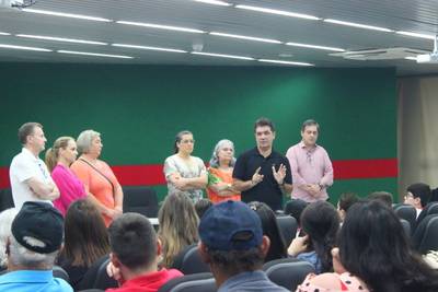Salvaro acata pedido de moradores e comunica desistência da proposta de fechar a escola Augusto Pavei