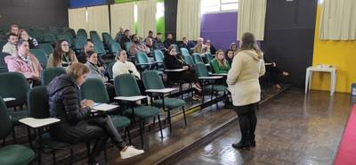 Semana de formação continuada da Satc trabalha com Inteligência Artificial em sala de aula 