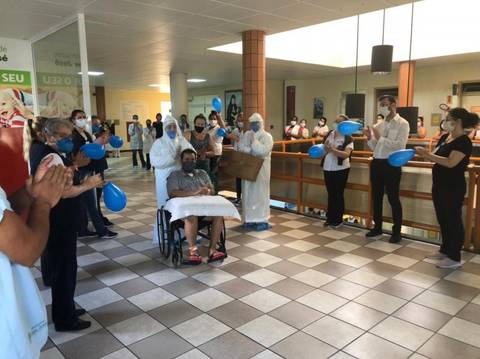 'A partir de hoje é uma vida nova', diz residente de Chapecó que estava internado no HSJosé
