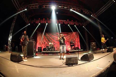 Maskavo faz show no Arroio do Silva