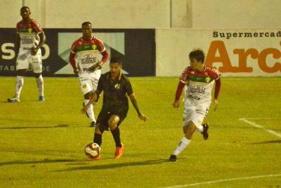 Garantido nas quartas de final, Próspera perde para o Brusque